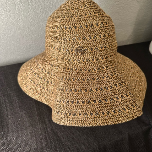 Adrienne Vittadini Wide Brim Floppy Beach Pool Travel Vacation Hat Packable Tan - Picture 2 of 7